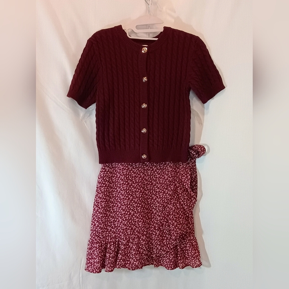 Hollister Burgundy Floral Skirt And Sweater Cardigan - Picture 3 of 7